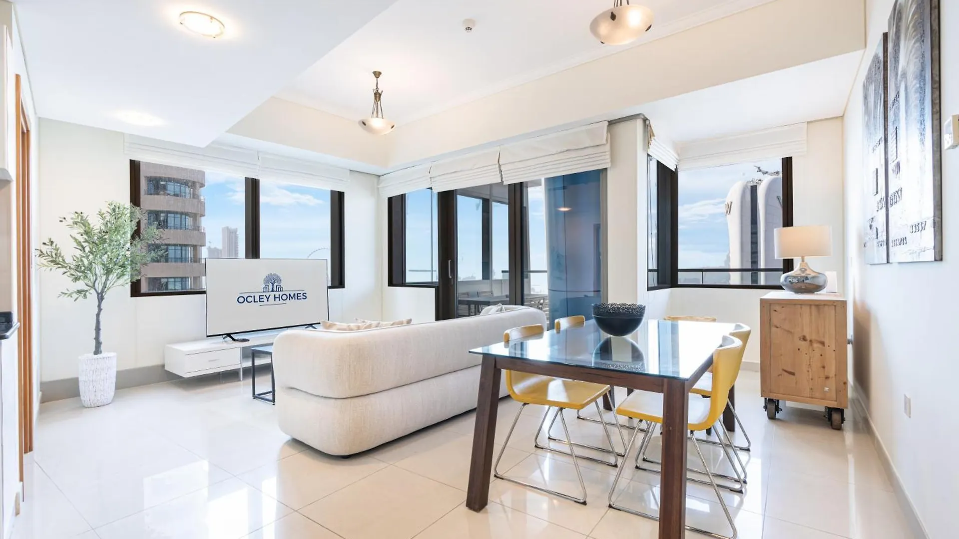 Modern Apartment With Panoramic Sea Views location
