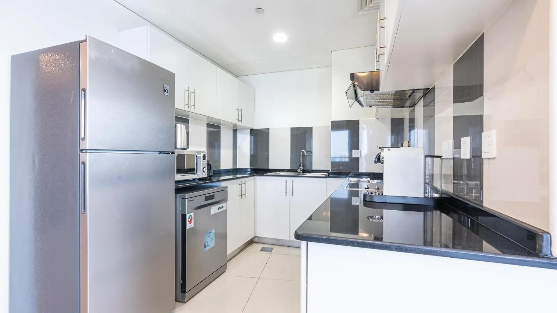 Modern Apartment With Panoramic Sea Views Dubai