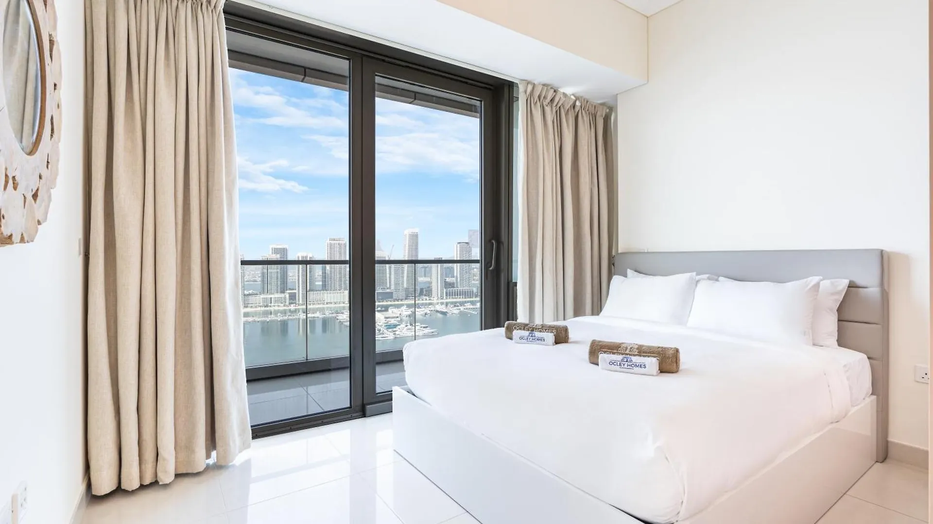 Modern Apartment With Panoramic Sea Views Dubai